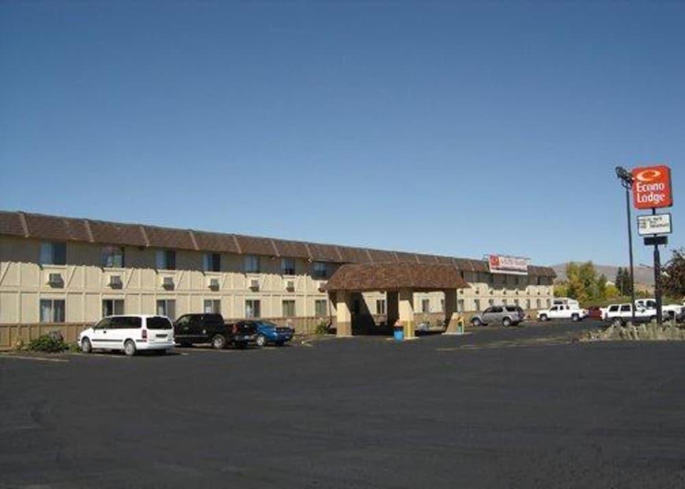 Grizzly Inn Эванстон Экстерьер фото