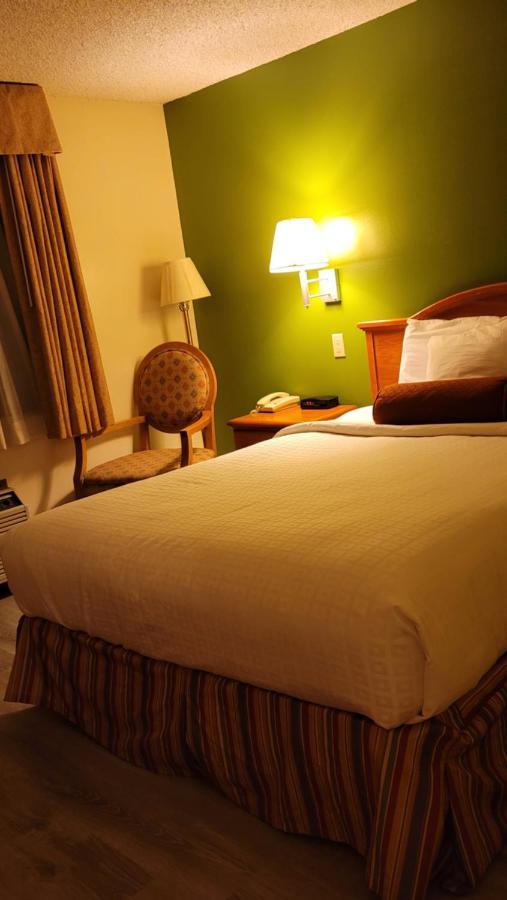 Grizzly Inn Эванстон Экстерьер фото