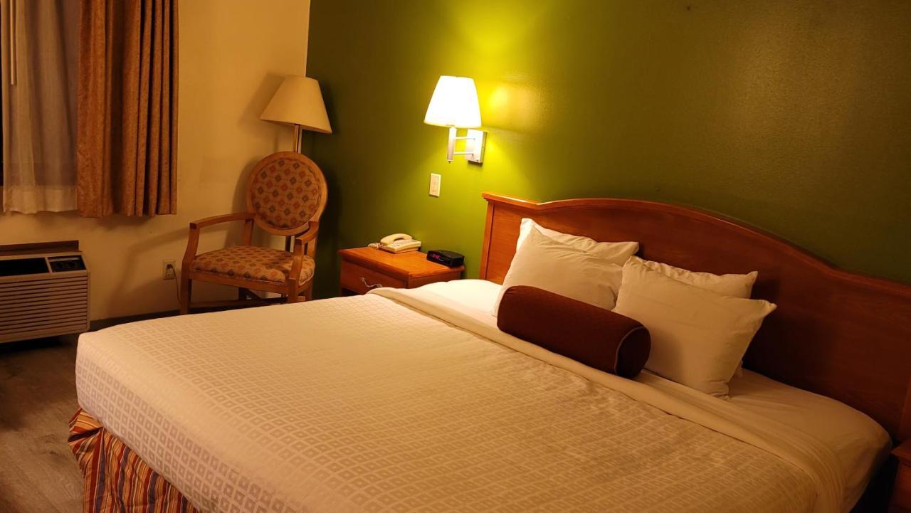 Grizzly Inn Эванстон Экстерьер фото