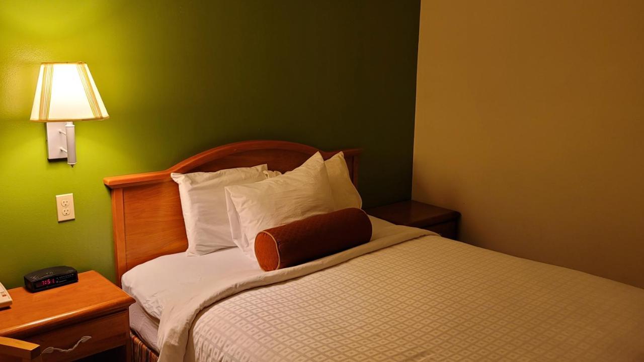 Grizzly Inn Эванстон Экстерьер фото