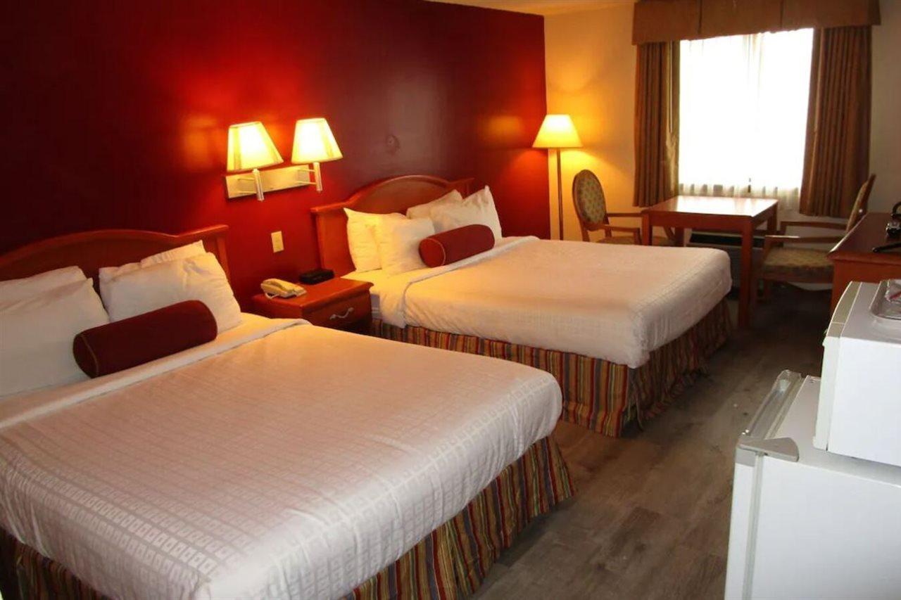 Grizzly Inn Эванстон Экстерьер фото
